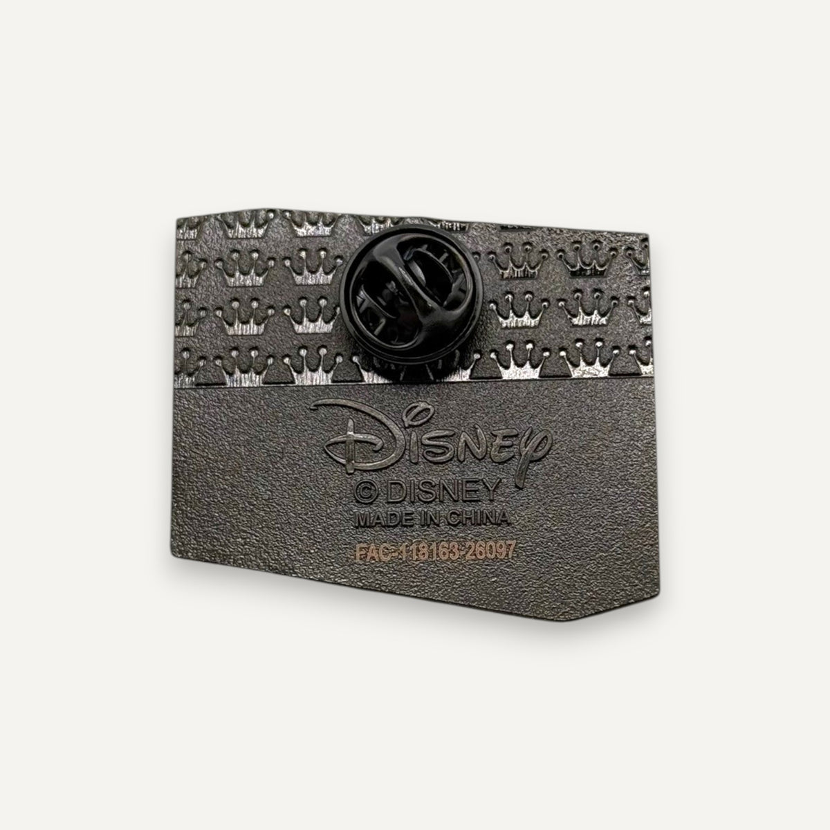 Villains Candy Boxes - Queen of Hearts Sugar Hearts Pin