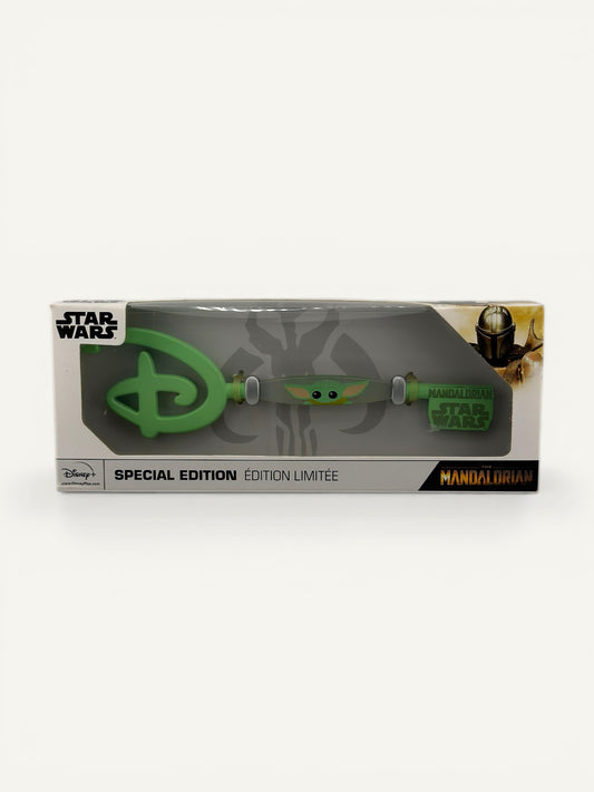 Disney Star Wars The Mandalorian “The Child” Collectible Key – Special Edition